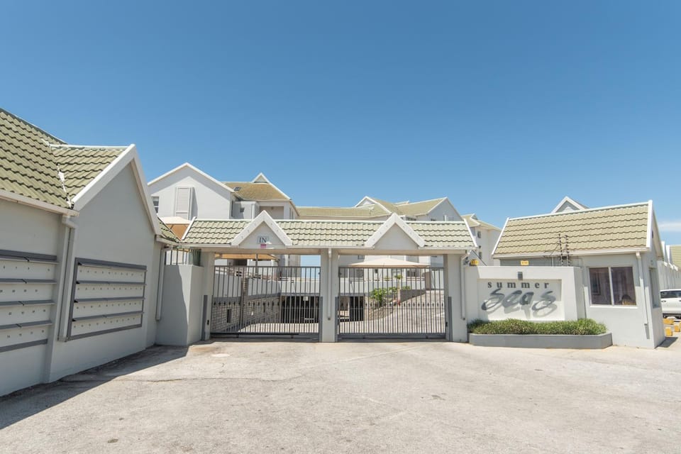 Seaside Serenade Apartment in Port Elizabeth