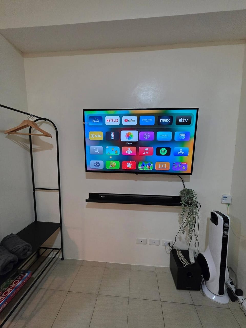 Communal lounge/ TV room, TV and multimedia