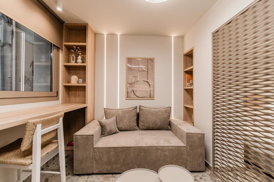 Living room, Seating area