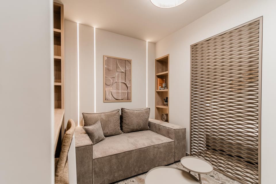 Living room, Seating area