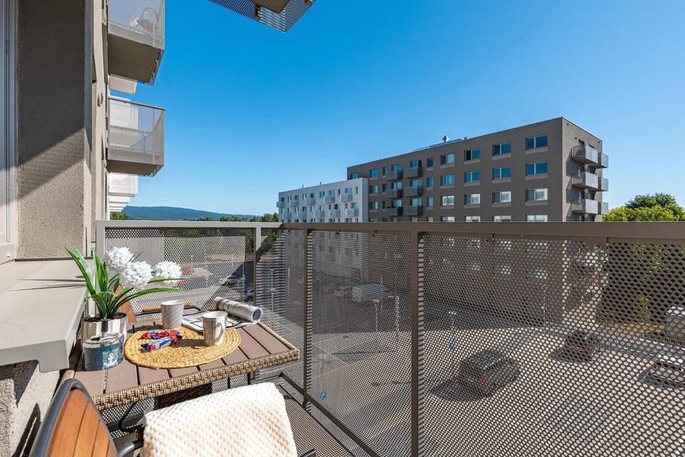 Property building, Day, View (from property/room), Balcony/Terrace