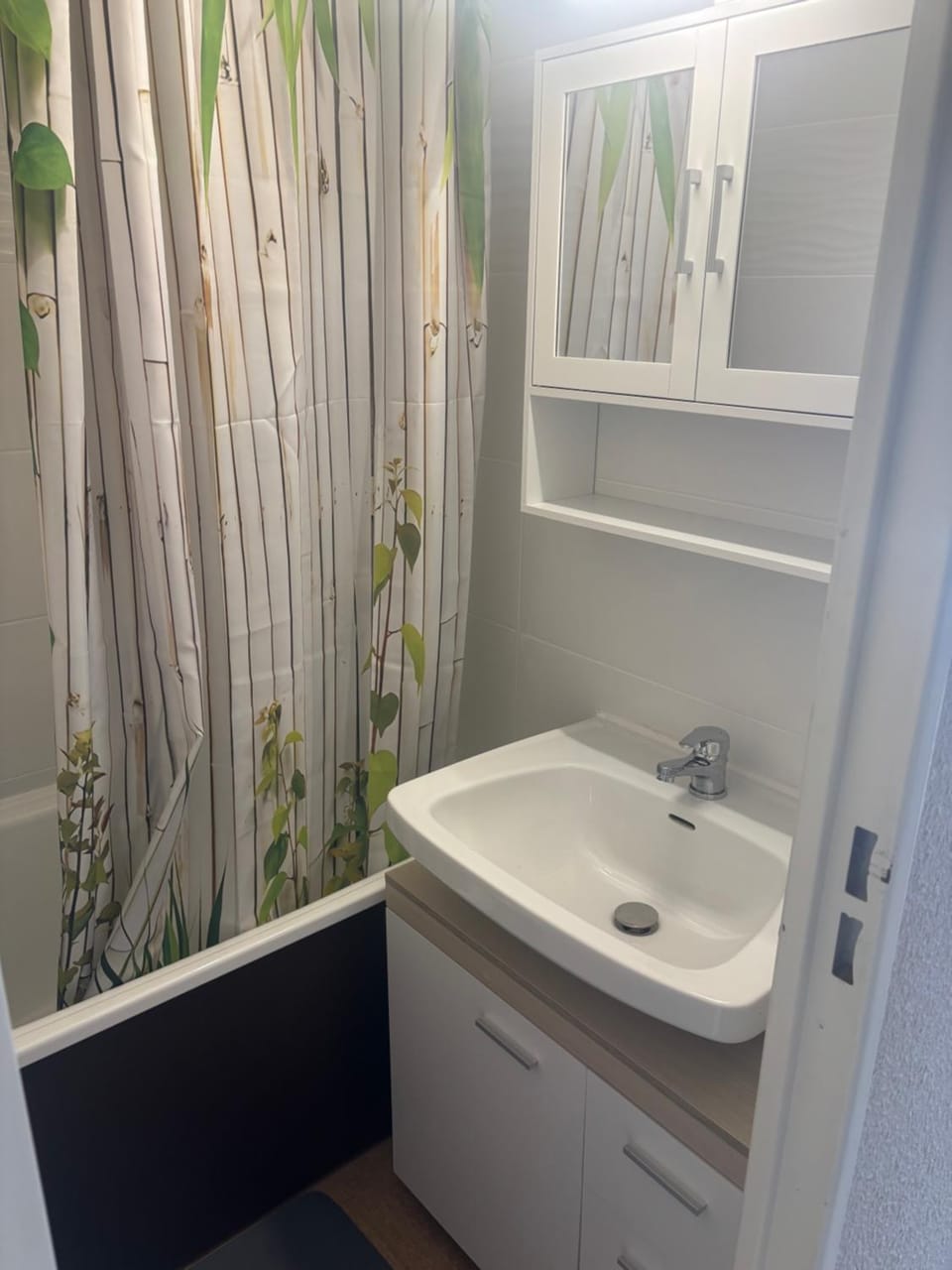 Bathroom, Bath