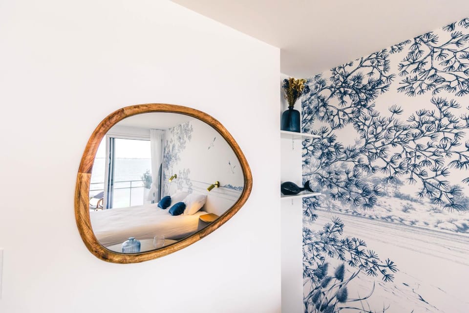 Bed, Decorative detail, Sea view