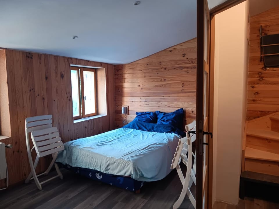 Appartement avec terrasse sur rue piétonne Apartment in Provence-Alpes-Côte d'Azur