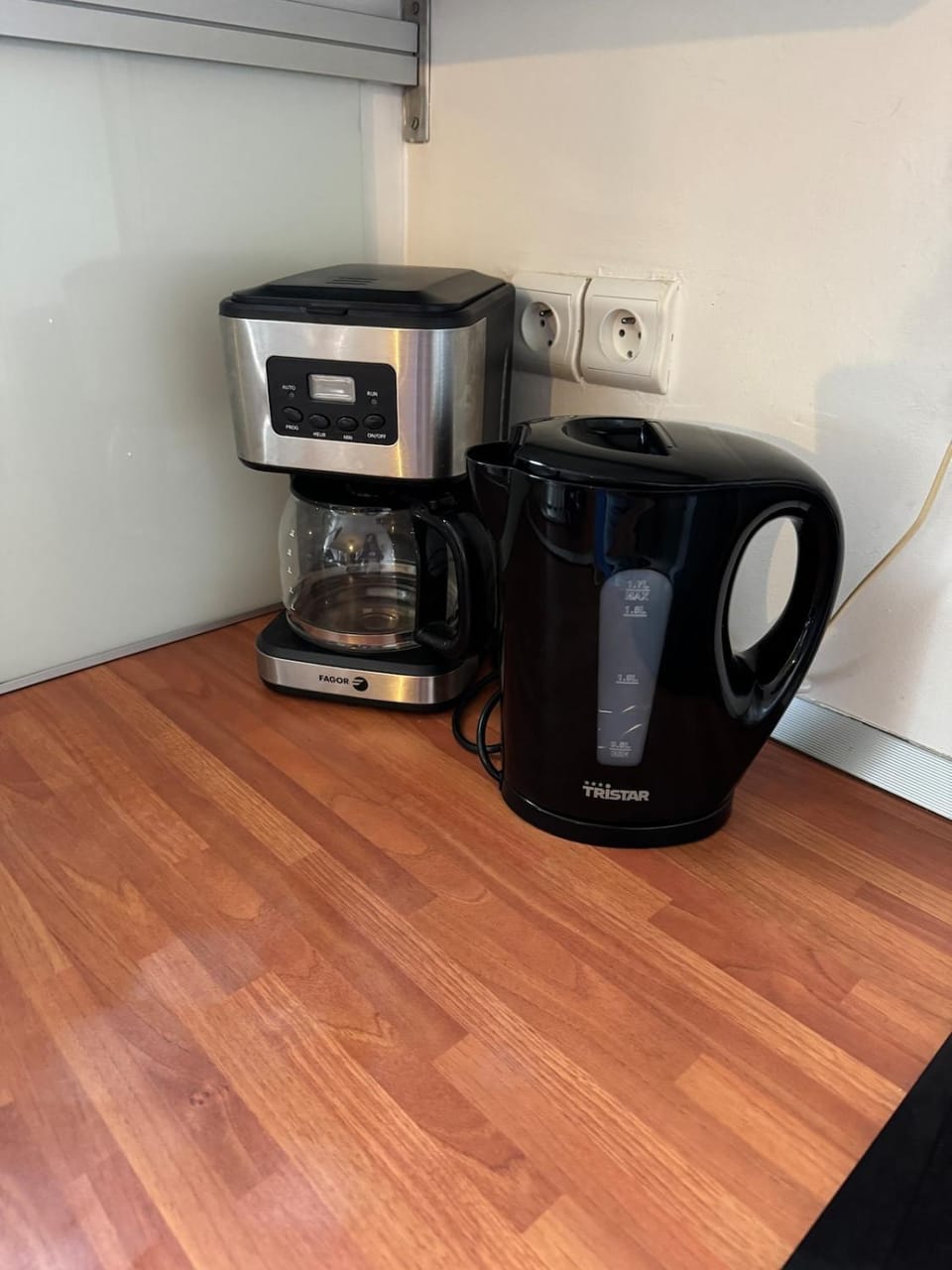 Coffee/tea facilities
