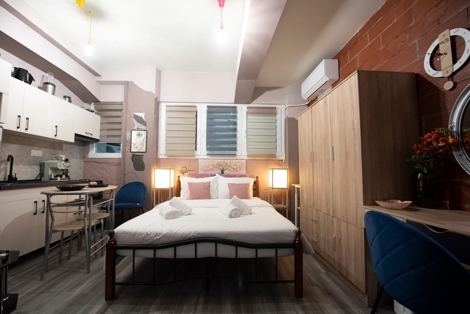 KK75corner ROVERE Apartment in Thessaloniki