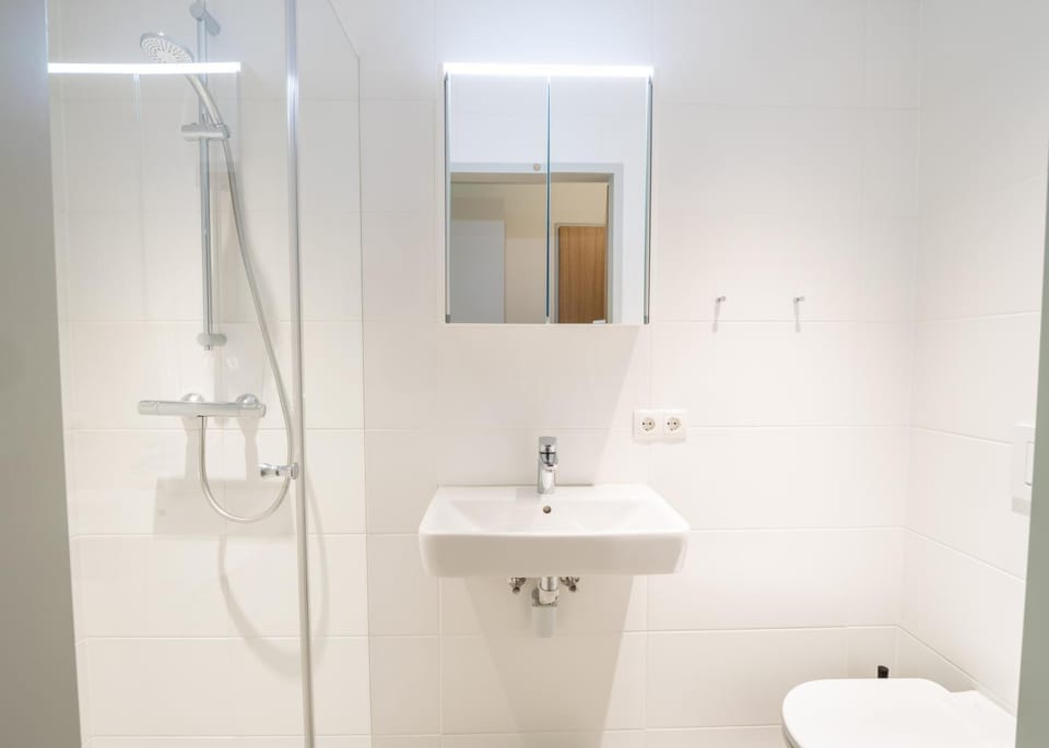 Shower, Toilet, Bathroom