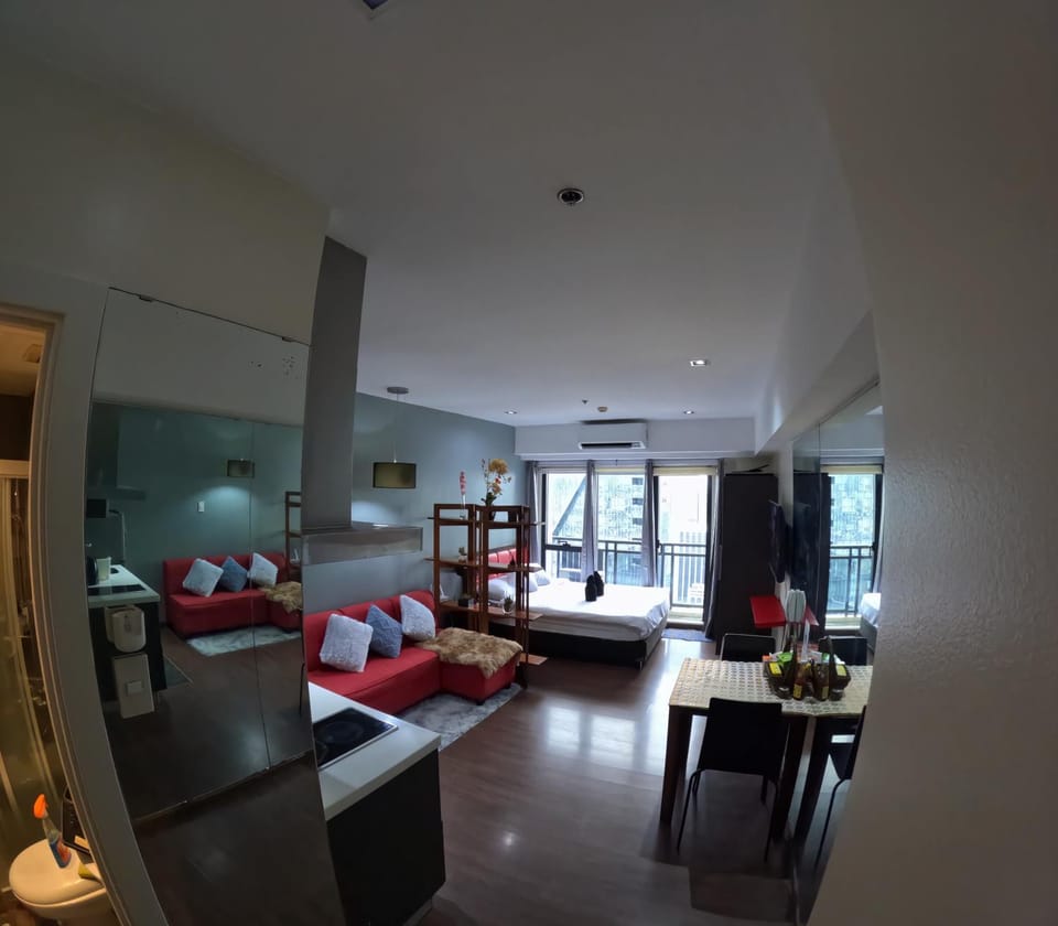 View (from property/room), Balcony/Terrace, City view