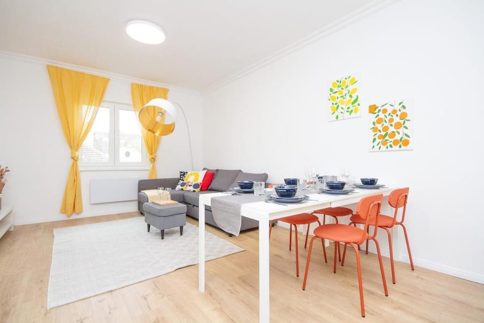 Sunny&Spacious 2BR-2B in the Heart of Buda Apartment in Budapest