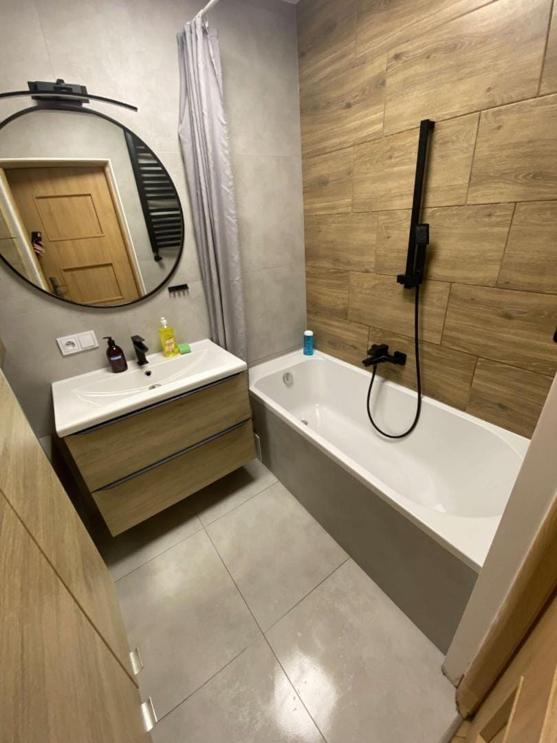 Fantastic-Inn Warszawa - Hoża Apartment in Warsaw