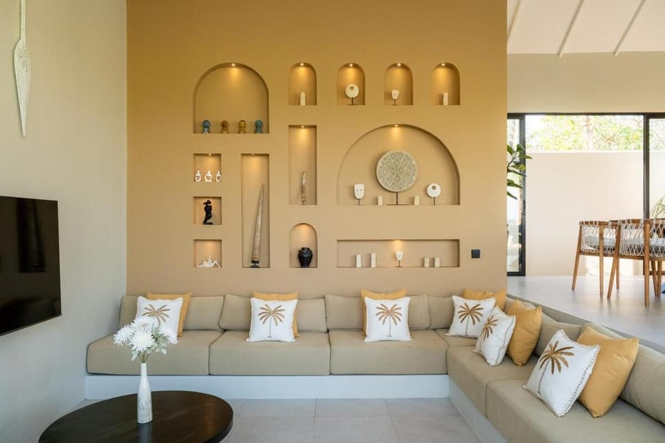 Villa Elania 6 Bedrooms Villa in Kediri