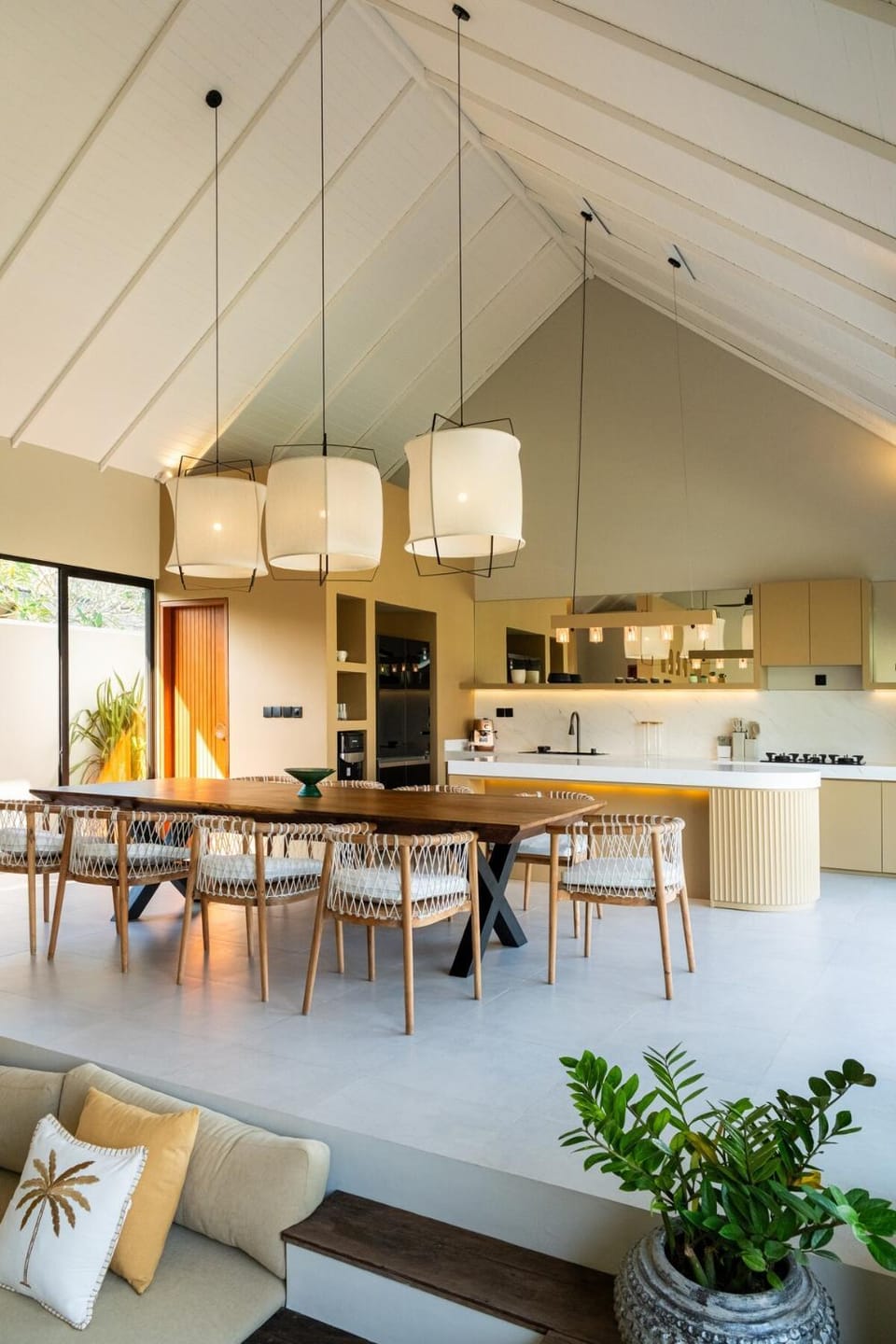 Villa Elania 6 Bedrooms Villa in Kediri