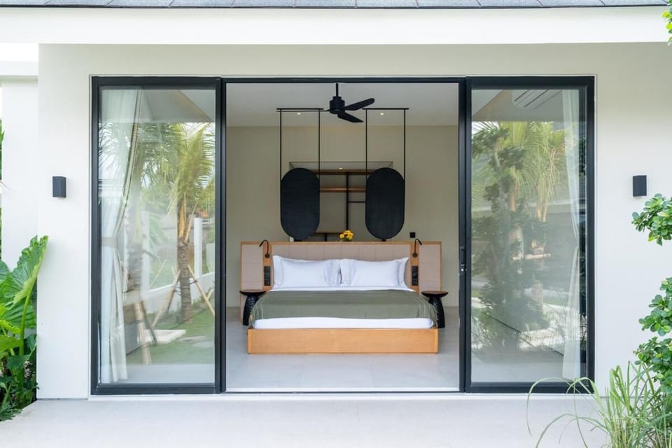 Villa Elania 6 Bedrooms Villa in Kediri