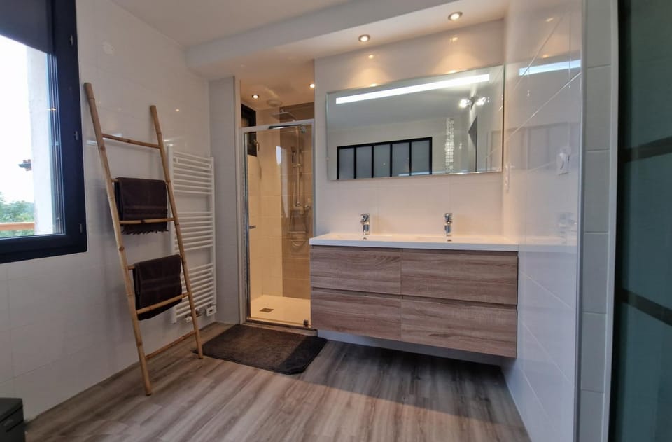 Shower, Bathroom, Bath
