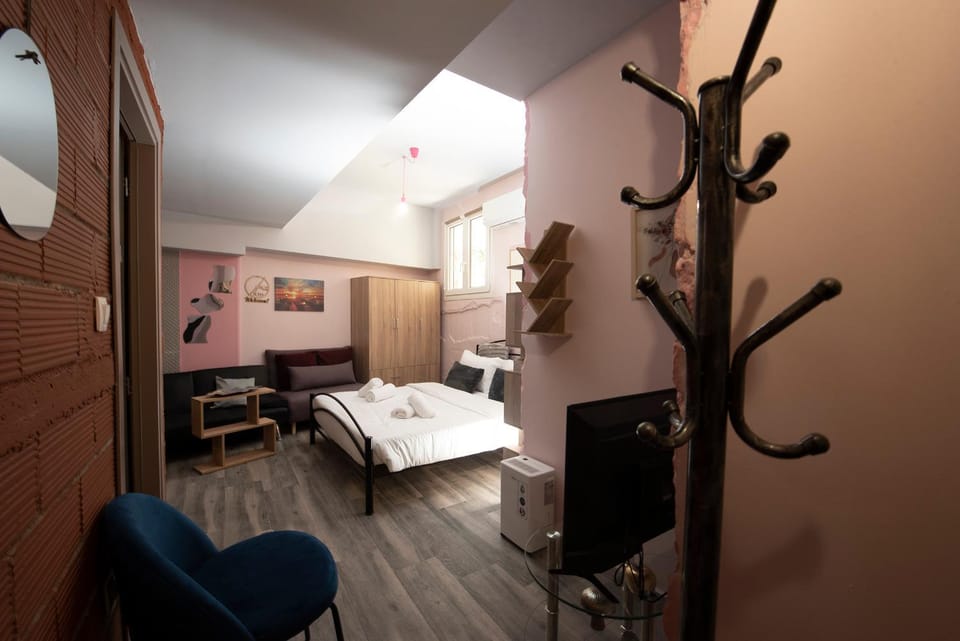 KK75corner CAOBA Apartment in Thessaloniki