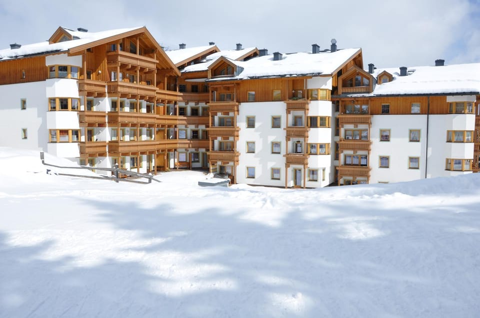 Property building, Day, Winter