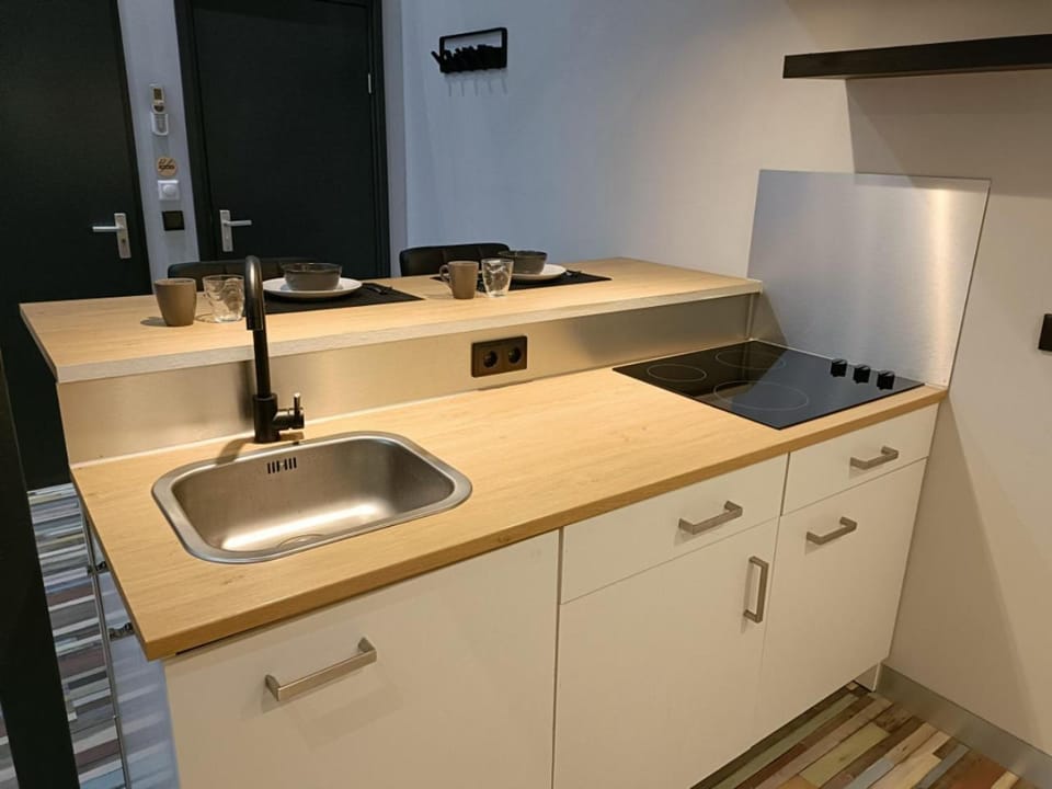 Kitchen or kitchenette, stove, kitchen, kitchen