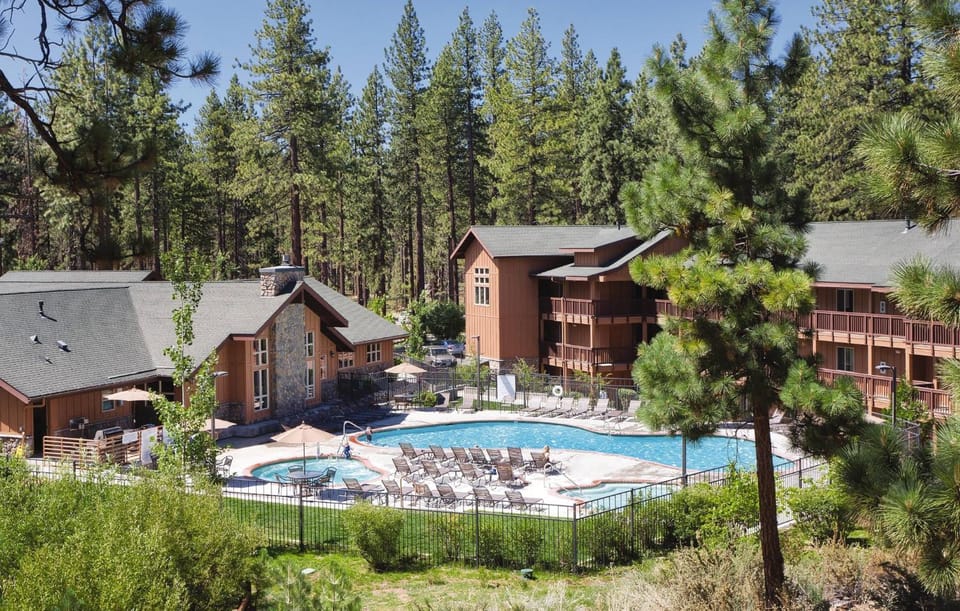 Wyndham South Shore 2BR Apartment with Resort Access House in Round Hill Village