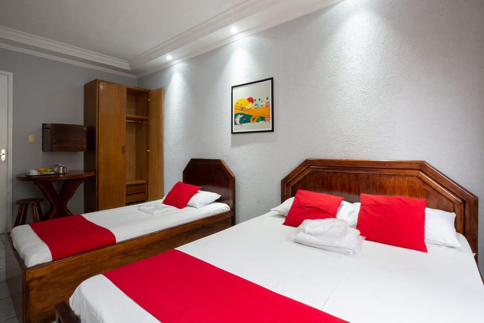 Bed, Photo of the whole room