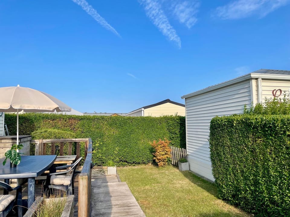 NORDSEE GLAMPING Mobilheim Chalet 2294 House in Bredene