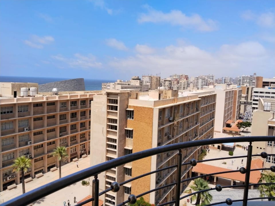 شقة للايجار المفروش محطة الرمل الازاريطة Apartment in Alexandria