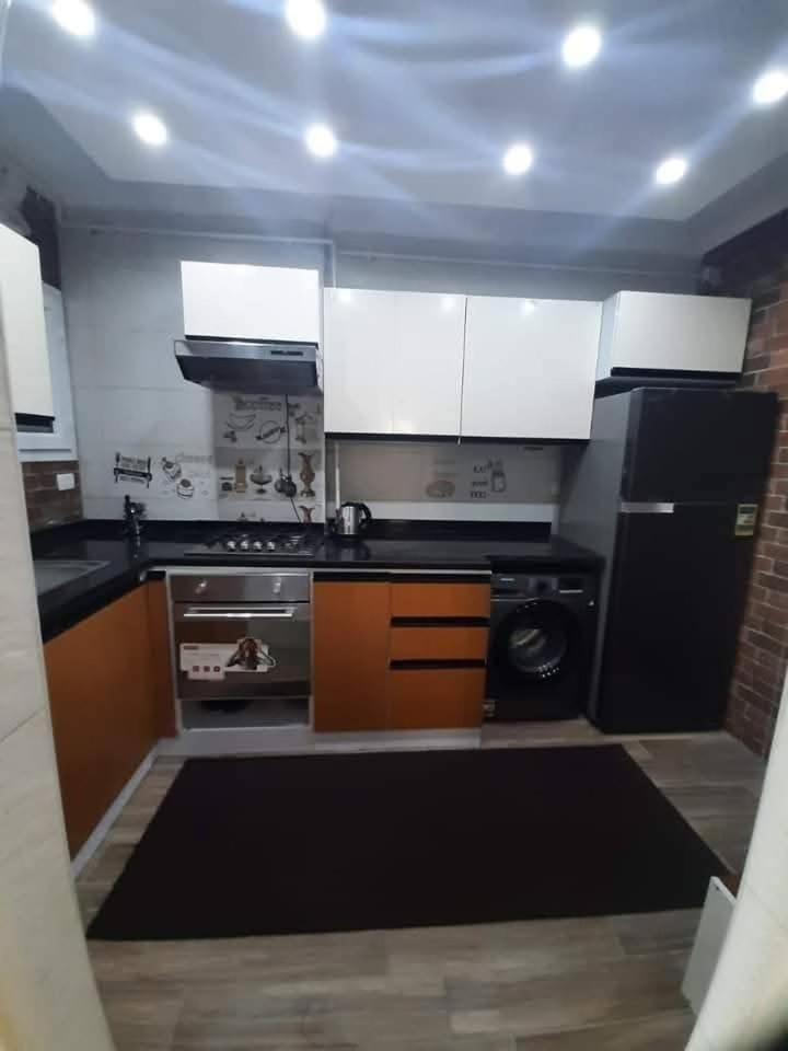 شقة للايجار المفروش محطة الرمل الازاريطة Apartment in Alexandria