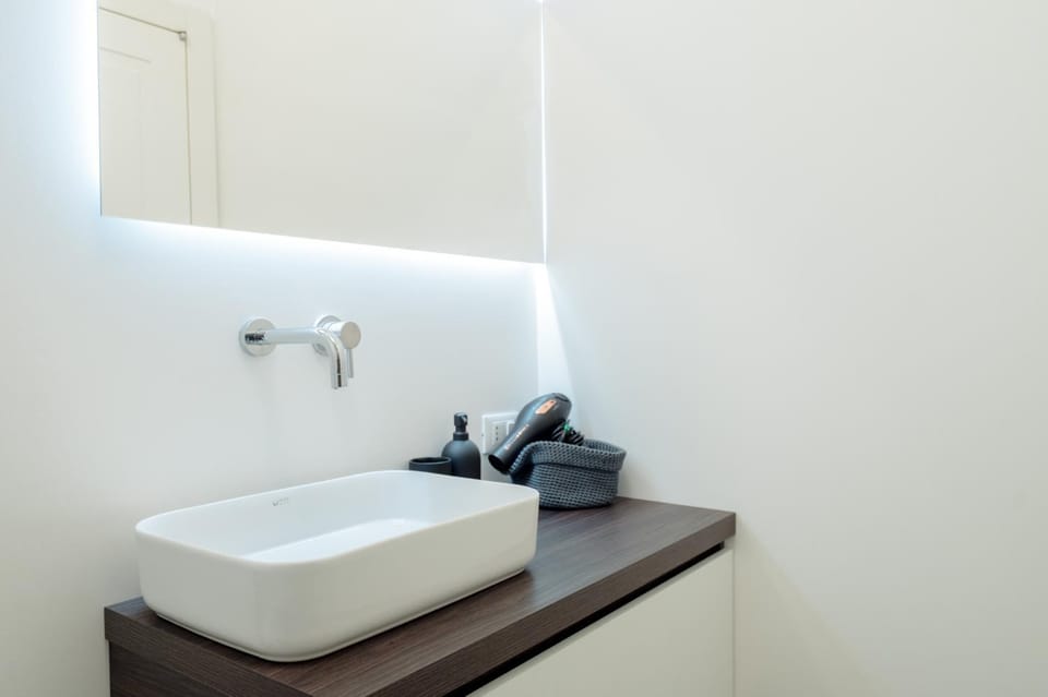 LZ1 - city center with unique private garage Apartment in Trieste