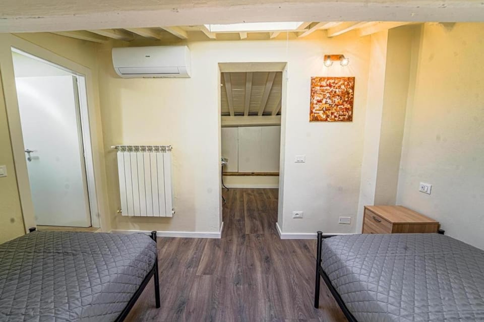 Diana 2 Quiet Area for Families Apartment in Florence