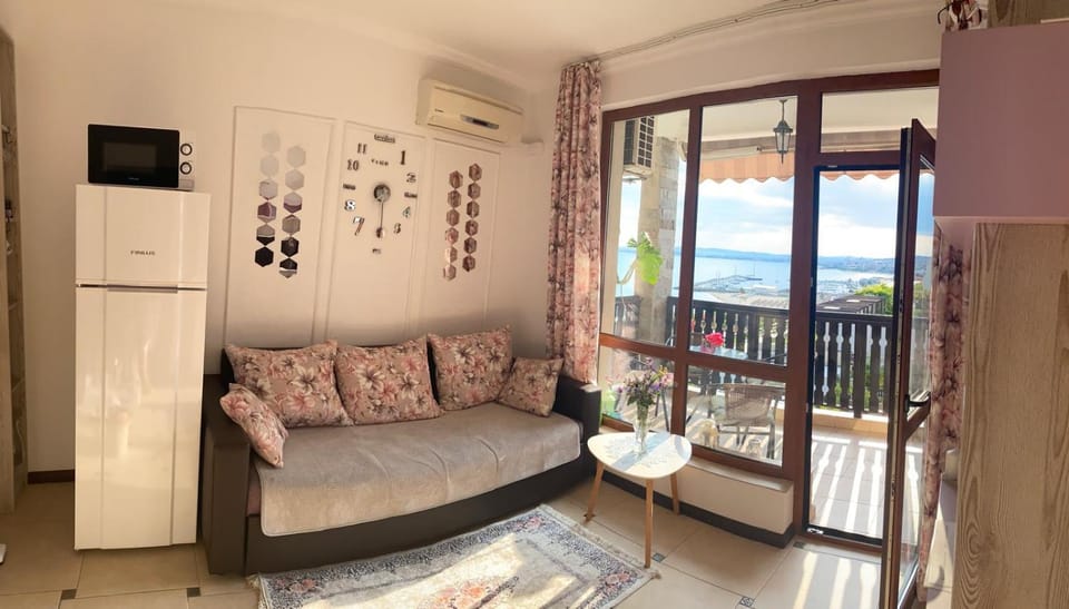 Tryavna Beach Violet 42 Apartment in Burgas Province