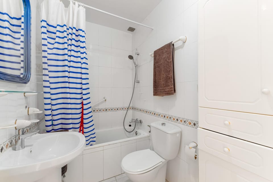 Bathroom, Living room