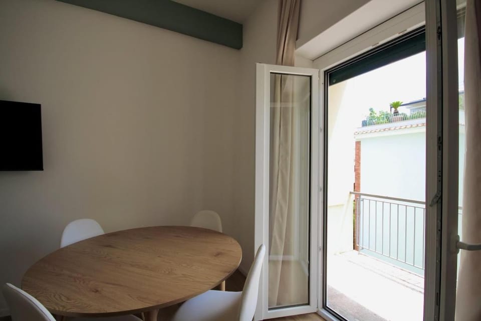 Balcony/Terrace, Dining area