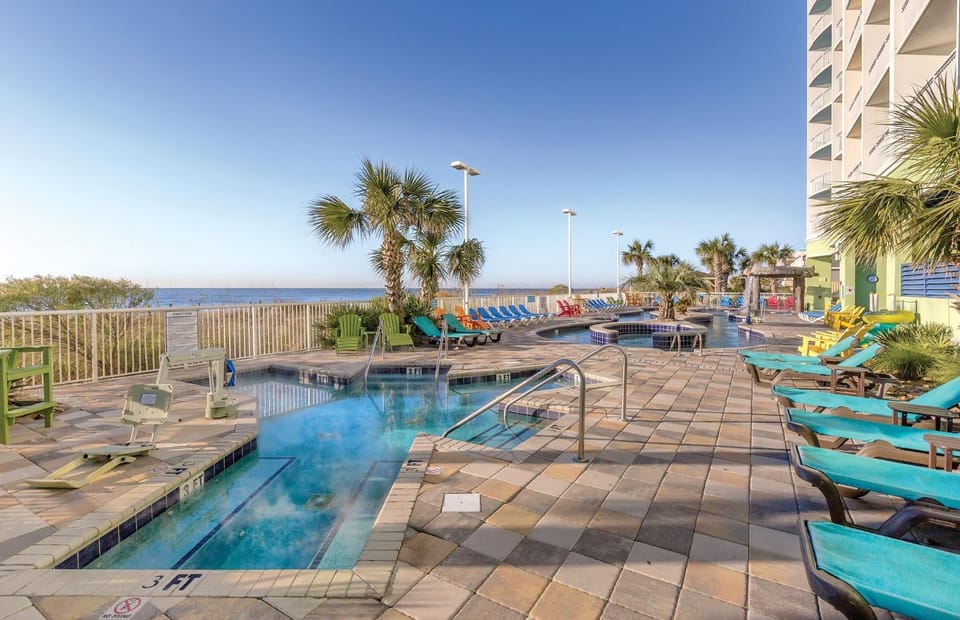 Wyndham Towers on the Grove 3BR Apartment with Resort Access House in North Myrtle Beach