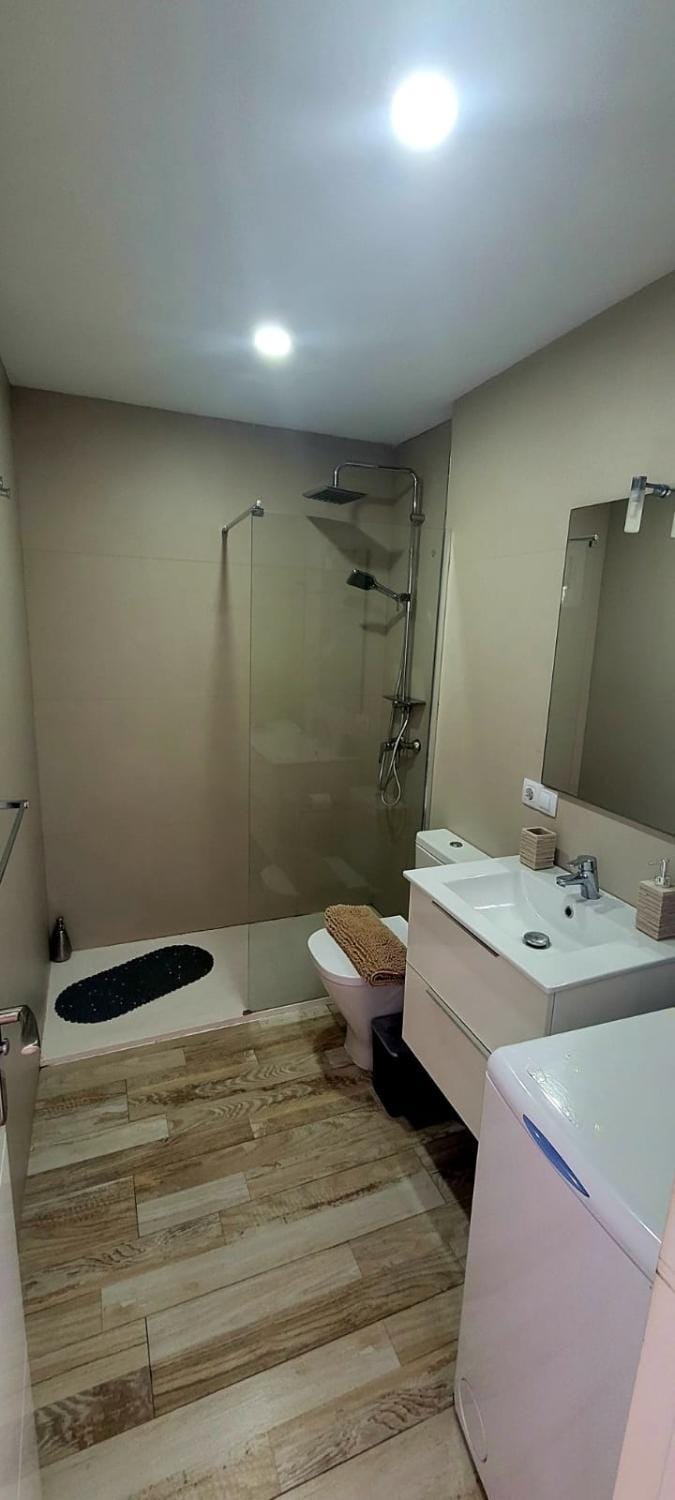 Shower, Bathroom