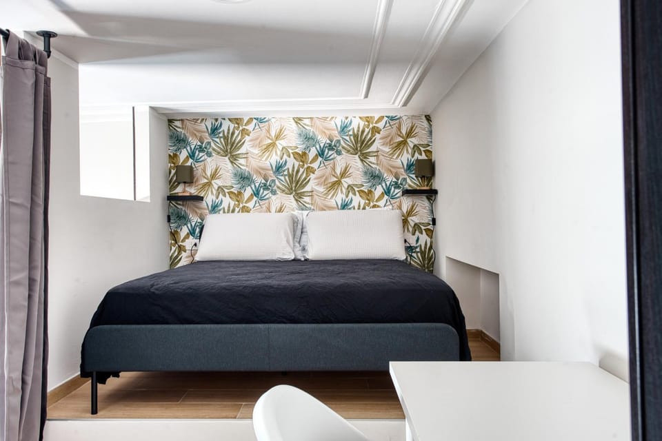 Bed, Photo of the whole room