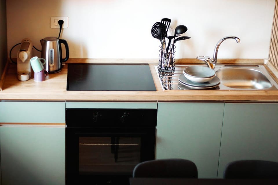 Coffee/tea facilities, Kitchen or kitchenette