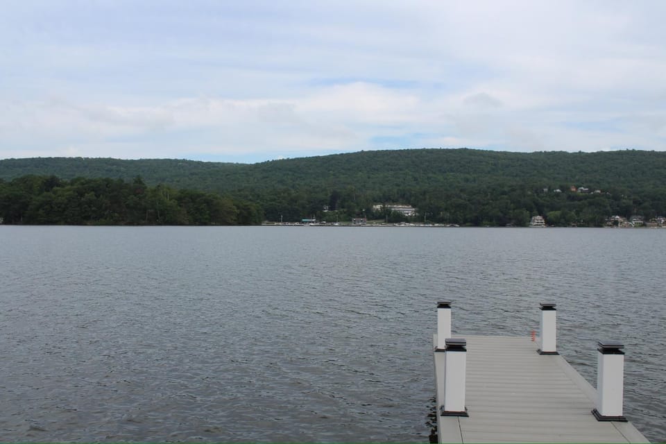 Lakefront Haven on Greenwood Lake House in Hewitt