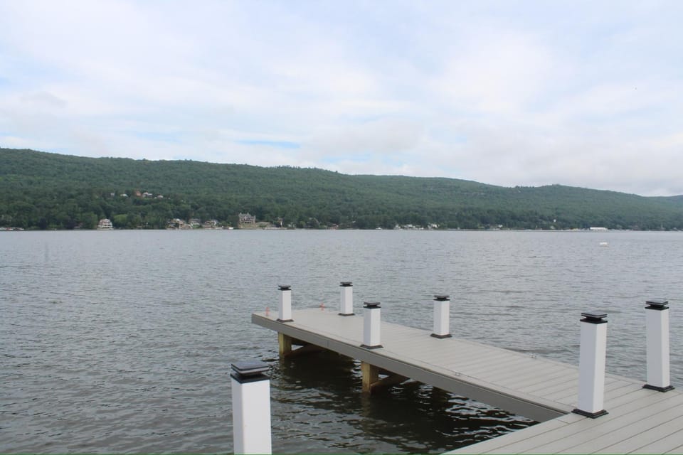 Lakefront Haven on Greenwood Lake House in Hewitt