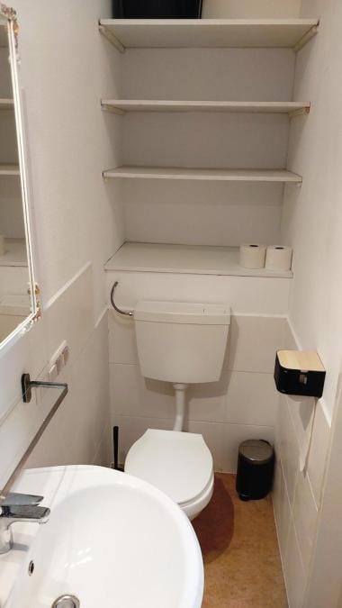 Toilet, Bathroom