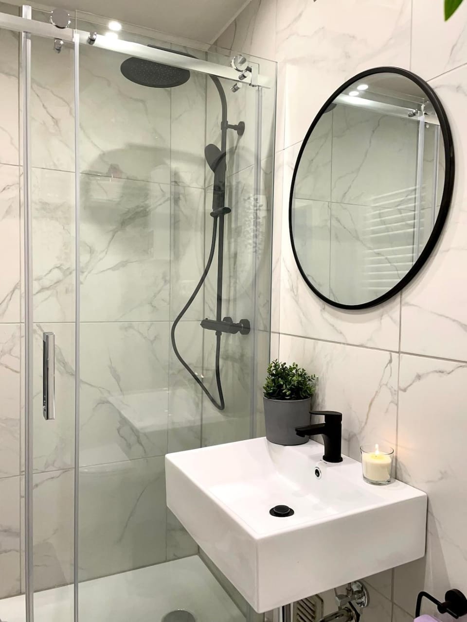 Shower, Bathroom
