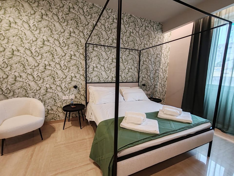 Bed, Other, Photo of the whole room, Bedroom