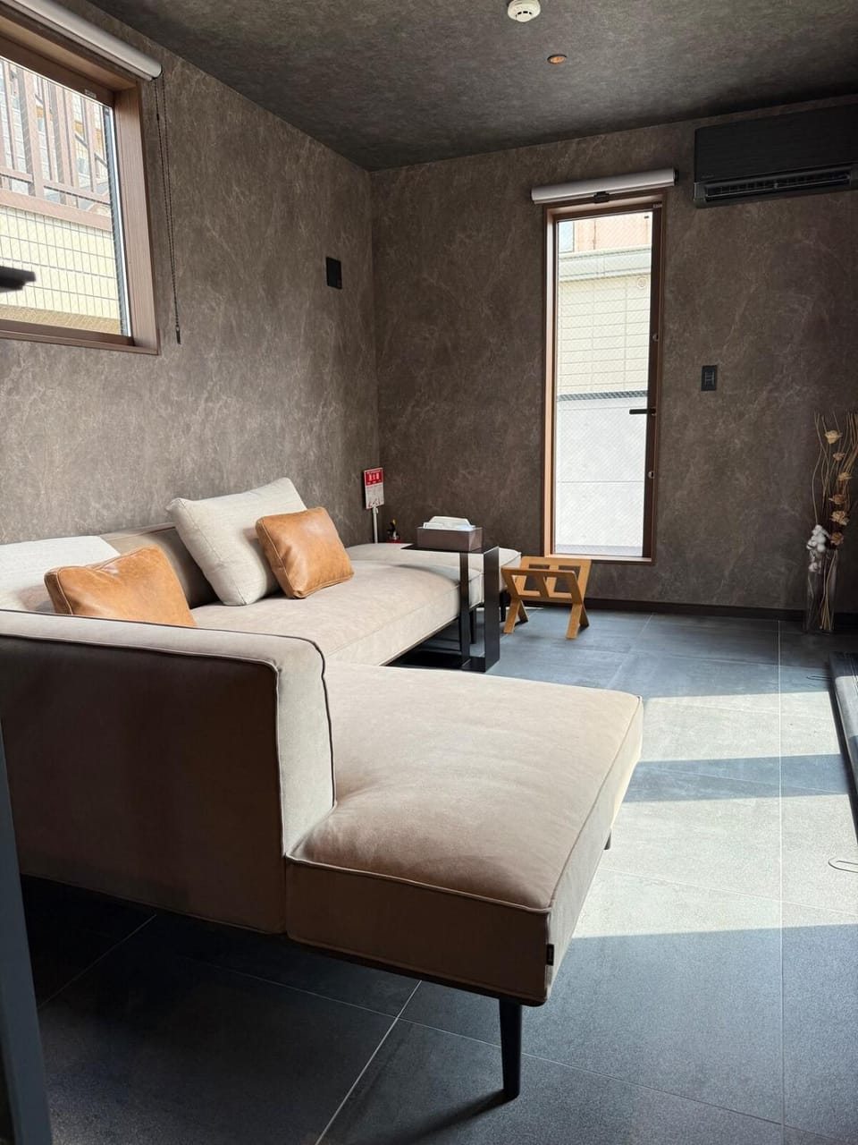 Living room, Photo of the whole room, Bedroom