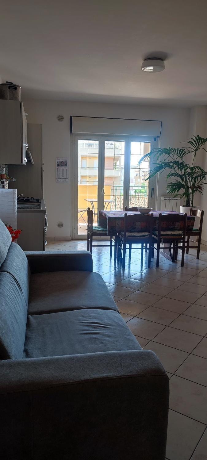 Kitchen or kitchenette, Living room, Dining area