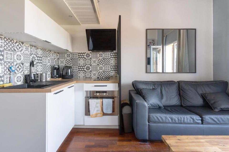 Property building, Living room