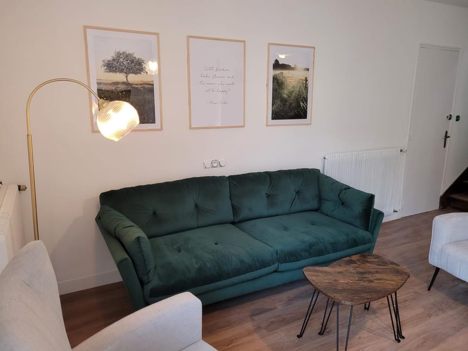 Maison jardin 4 chambres Parking Gratuit Vacation rental in Angers