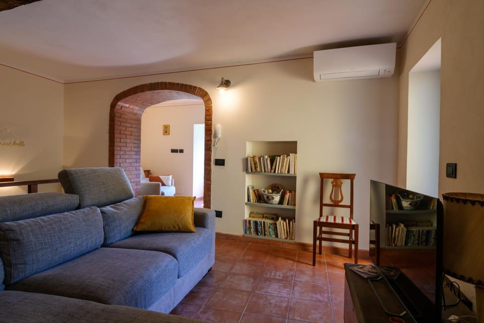 TV and multimedia, Living room, air conditioner