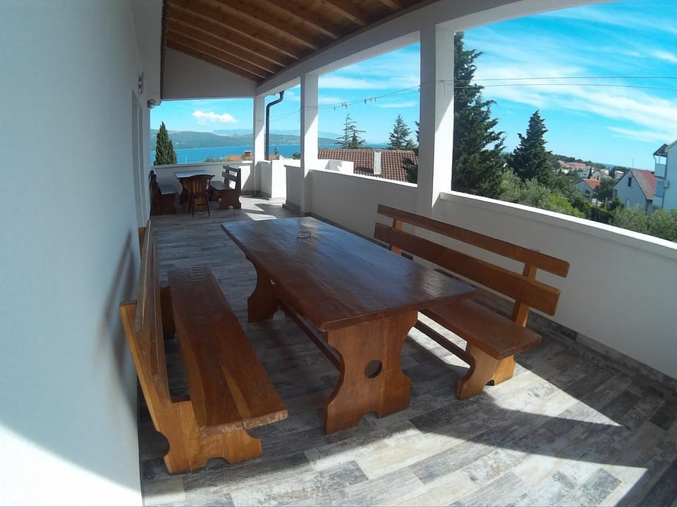 Patio, Day, View (from property/room), Balcony/Terrace, Seating area, Dining area