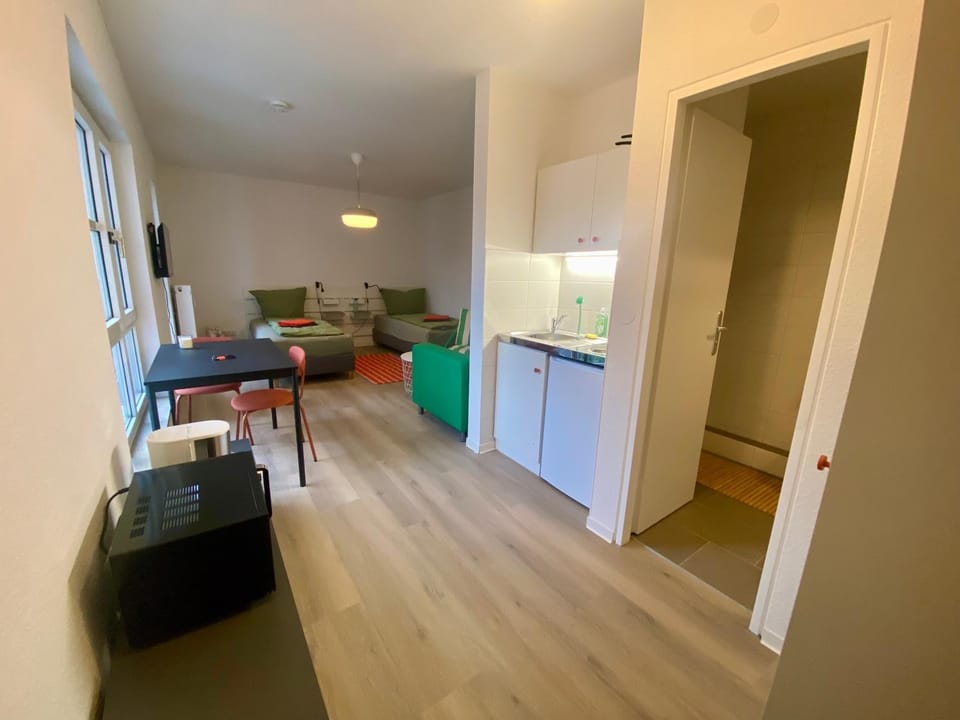 Kitchen or kitchenette, Dining area, Bedroom, kitchen