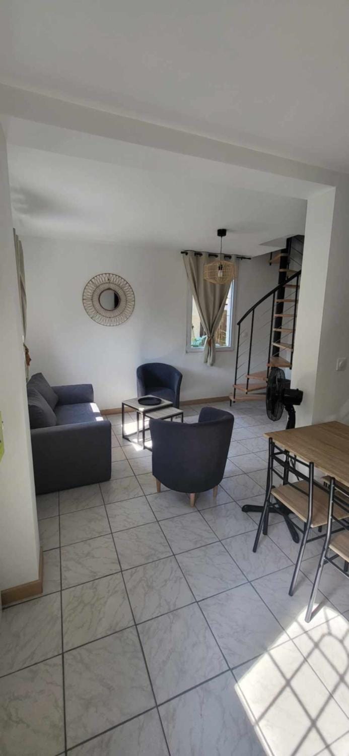 Seating area