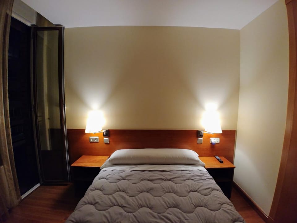 Hostal Prada Borges Bed and Breakfast in León