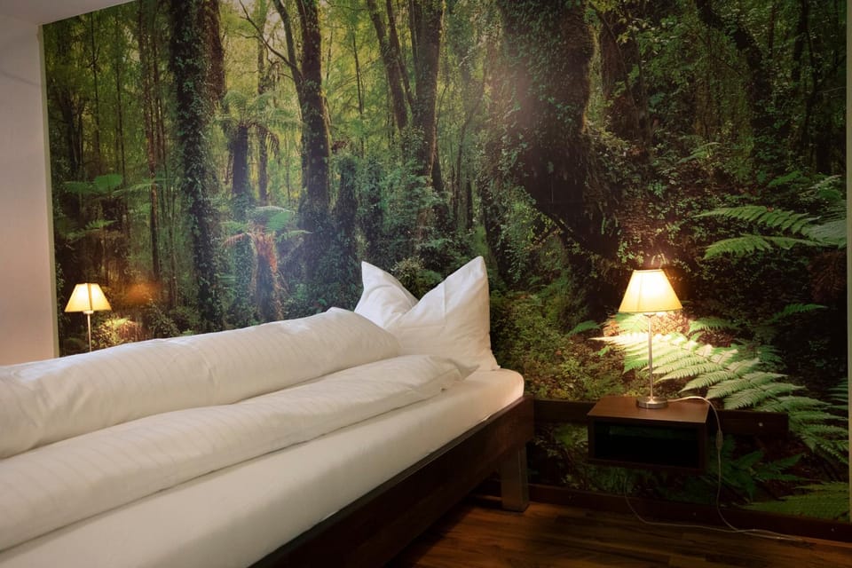 Bed, Photo of the whole room